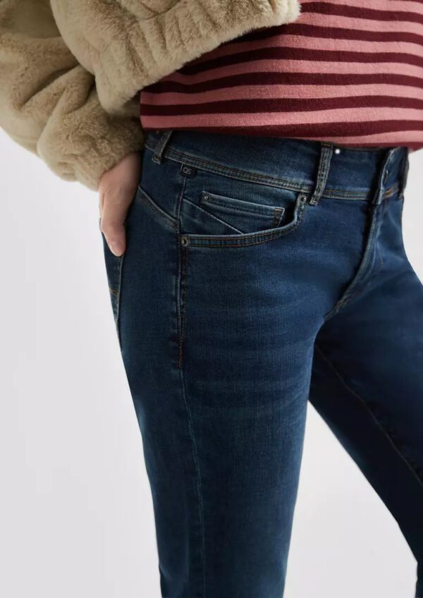2171149.58Z2 gynaikeio jean panteloni se steni grammi me elafria kampana bootcut