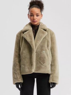 2168448.7803 gynaikeio konto mpoyfan apo synthetiki goyna s'oliver