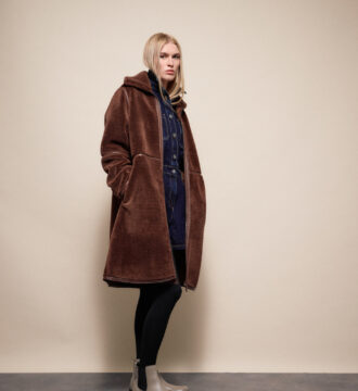 54-101-096 makry gynaikeio kafe palto me giaka