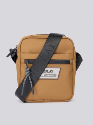 FM3765.000.A0700A.0230 andriko tsantaki replay kafe