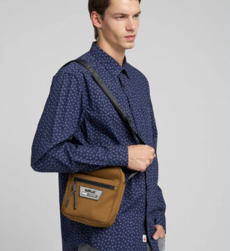 FM3765.000.A0700A.0230 andriko tsantaki replay kafe