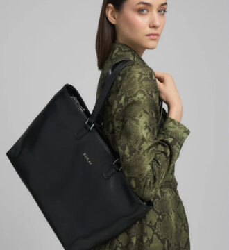 FW3333.006.A0420A.098 black shopper bag replay