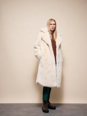 54-101-110 splendid makry palto apo synthetiki goyna se ekrou xroma