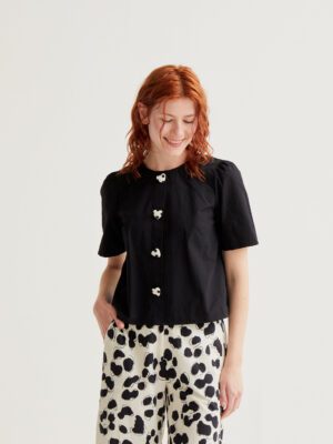 61C/11033 gynaikeio poukamiso compania fantastica mavro me krifa koumpia se sxima kardias