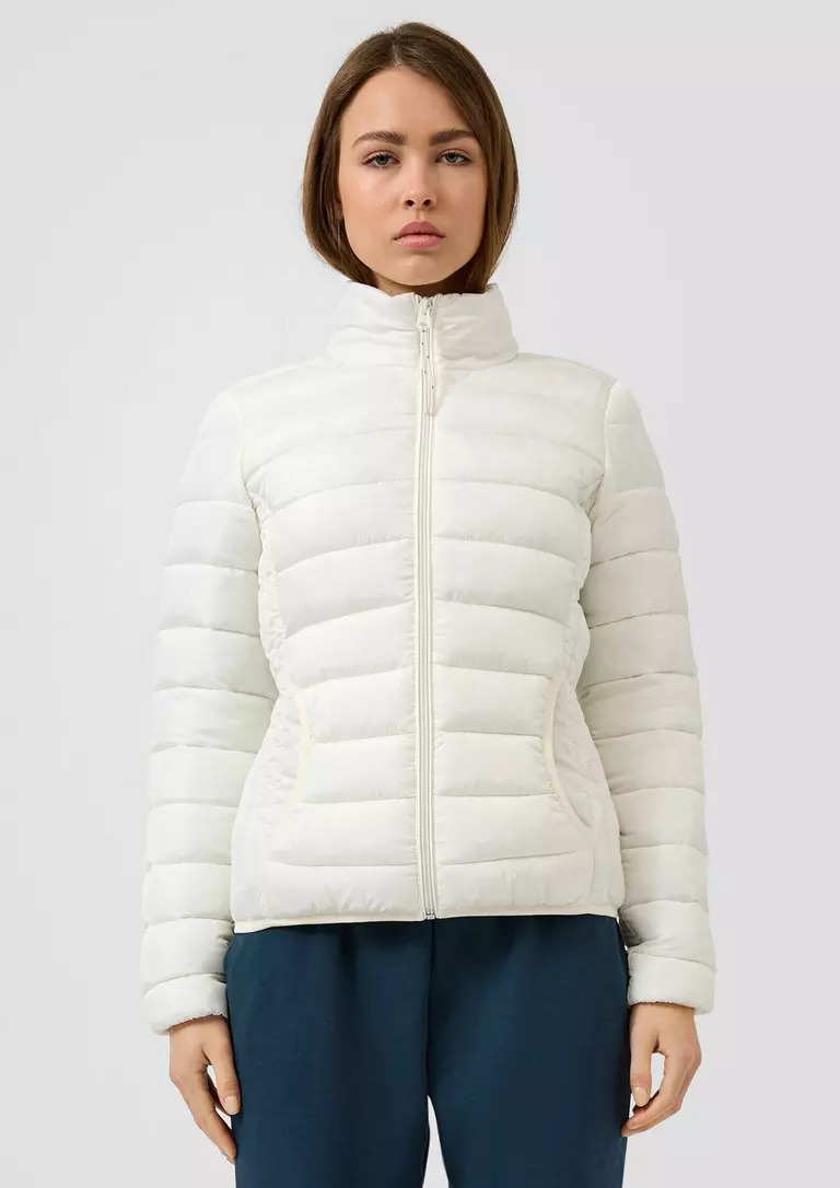 QUILTED JACKET S’OLIVER 2173777.0200 gynaikeio epoxiko mpoyfan s;oliver me lefko xroma