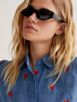 61C/40011 poykamiso me kentites kokkines kardies kontomaniko compania fantastica