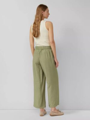 2174667 gynaikeia yfasmatini culotte apo viskozi se ladi xroma