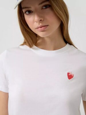 2179980.01D1 gynaikeio kontomaniko t-shirt s'oliver se lefko xroma me kentiti fraoula