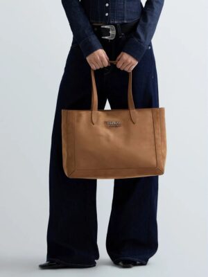 FW01AL.000.A7243S.C06B gynaikei replay tote bag se skouro mpez xroma kai veloudini yfi