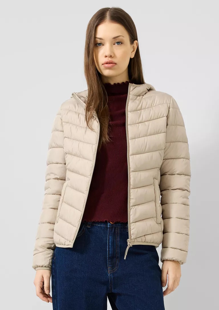 QS LIGHTWEIGHT QUILTED JACKET WITH HOOD S’OLIVER 2179009 gynakeio elefri kapitone mpoyfan s'oliver se ecru xroma